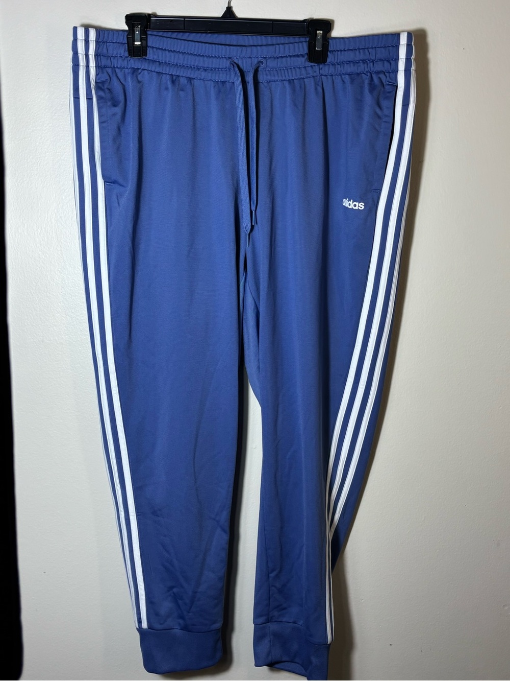 Women’s NWT Blue Stripped Adidas Tapered Pant Sz 2x Pockets